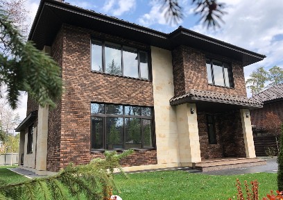 КГ Zahrava Village