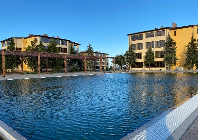 GRAND FAMILY APARTMENTS