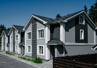 пер. Революции, 1б