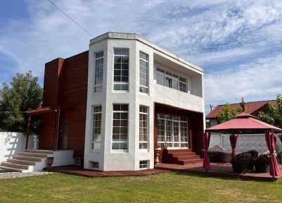 Киев, 7-я Абрикосовая ул.