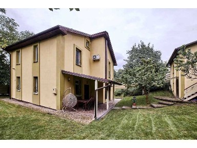 Голосіїв, Мишоловка комфортний будинок 2013 року