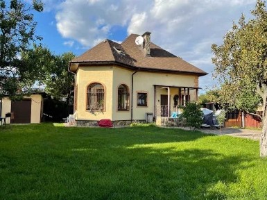 Довгострокова оренда будинку від власника веранда на 84-а Садова