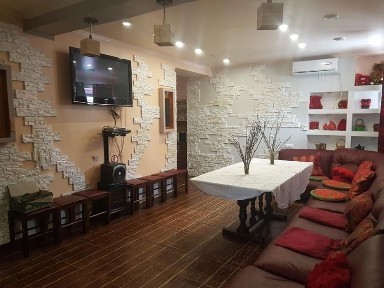 Сдам дом посуточно для отдыха в центре. Закрытая территория.