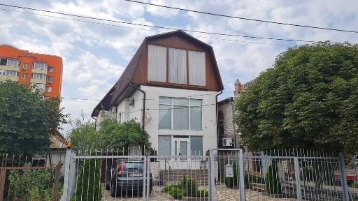 Продажа 380 кв. м по ул. Комсомольской. Без комиссии.