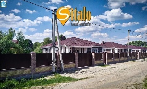 Продам будинок в с. Гнідин (я власник)