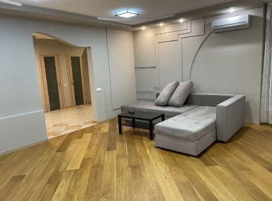 Киев, Раисы Окипной ул., 8