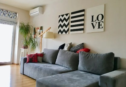 Київ, Сергія Данченка вул., 12