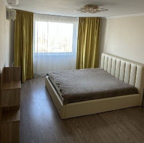 Стильна та чиста в центрі. Ідеальна для відпочинку або робочої поїздки.