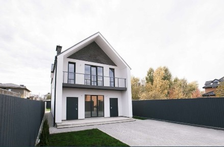 Будинок 200 м² в Києві ЖК Британський квартал, 6 соток тупикова вулиця