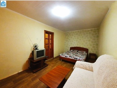 Дніпро, Мира просп., 6
