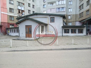 Продаж спеціального приміщення на вул. Бобикевича О., площа 365.3 кв. м