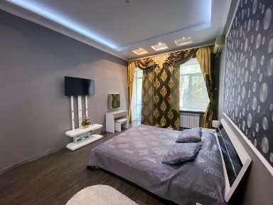 2 -к центр, Мост сити, раздельные комнаты, Короленко 15