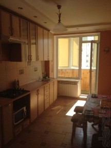 Подобово затишна квартира. Поряд «Вікторія».