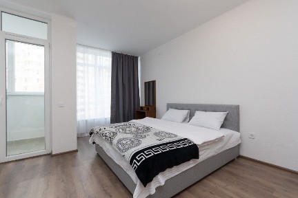 Київ, Дарницький, Олени Пчілки 7