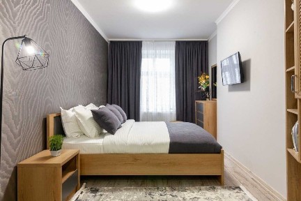 Подобово 1к центр, пл. Старий Ринок, вул. Князя Лева, 2