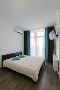 Київ, Оболонський, вулиця Петра Калнишевського 6