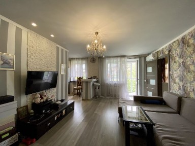 Харків, Холодногірський, Харківська набережна 9