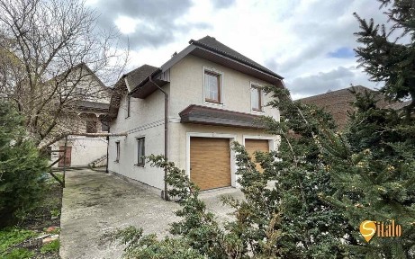 Продаж будинку 664 м², Тараса Шевченко пров.