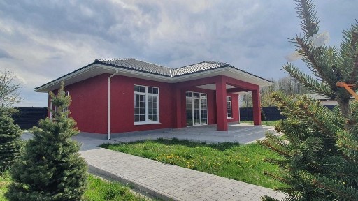 Новий будинок з ремонтом, 125м2+тер, 8 сотих, в КМ Рябинки, Малютянка