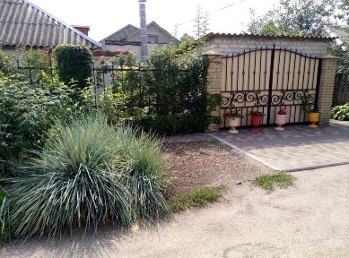 Пропонуємо до продажу капітальну частину будинку для великоі сім