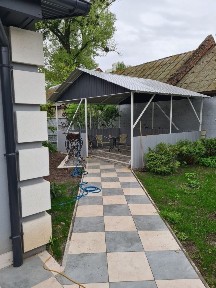 Киев, 95-я Садовая ул.