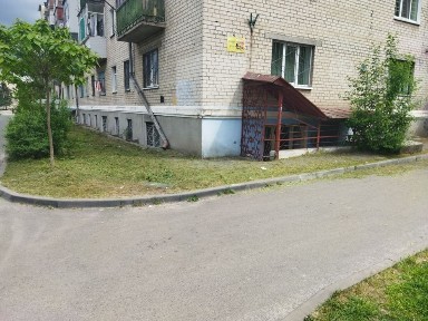 Продаж нежитлового приміщення - 171,7кв. м в центрі міста, пл. Героїв, 1