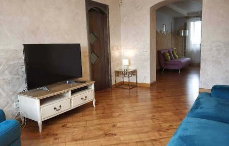 Киев, Большая Васильковская ул., 85/87