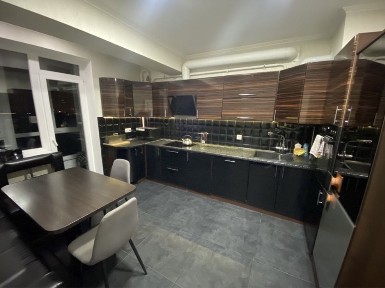 Подобово 2к Фастівська-Енгельхольм! Інвектор Є інші варіанти Вільна