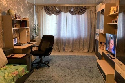 Продам 3к квартиру на Салтовке, ул. Гвардейцев Широнинцев