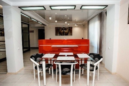 Продам 3 к. квартиру с ремонтом, мебелью, техникой, Рокоссовского 70