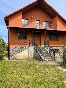 Продається будинок в смт. Буштино