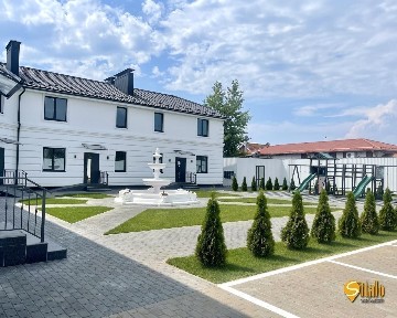 Киев, 182-я Садовая ул.