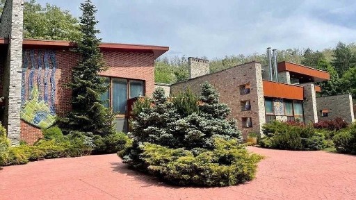 Київська область, Нові Безрадичі