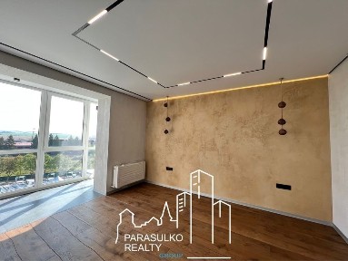 Неймовірна 2-о кімнатна квартира з кладовкою та підвалом!