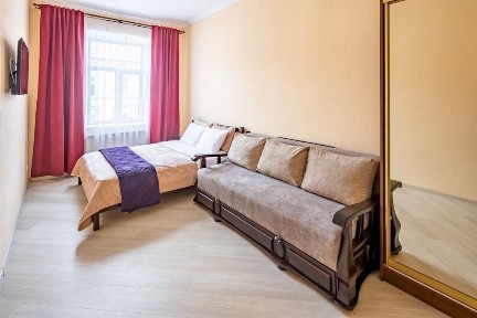 1-квартира подобово біля ж/д, Оперний- 10хв. пішки (ц. договірна)