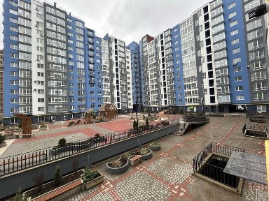 Продаю власну 2кім. квартиру ЖК Княгинин. Видова квартира.