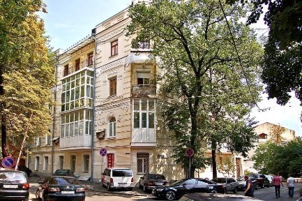 Продажа 3-комнатной квартиры 101 м², Малоподвальная ул., 12/10