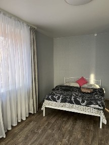 Сдам квартиру посуточно ЦЕНТР возле Куб.