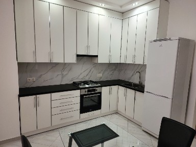 Рівне, Квітки-Основ'яненко вул., 8Б