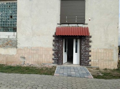 Здається в оренду комерційне приміщення у с. Микитинці