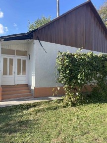 Продається будинок в смт Буштино