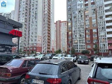 Киев, Дарницкий район, ул. Б. Гмыри ж/б 19 Кодацька Фортеця