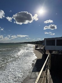 Оренда котеджу з на березі моря з ТЕПЛОЮ ПІДЛОГОЮ та своїм пляжем