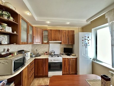 Продаж Двокімнатна квартира з ремонтом Бород. мкрн