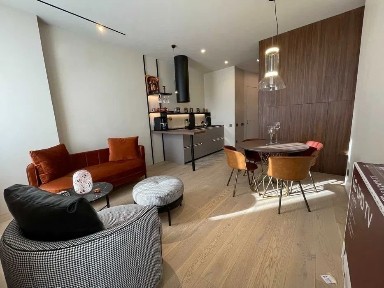 Киев, Олеся Гончара ул., 35