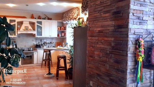 Киевская обл., Белоцерковский район, г. Белая Церковь, Кузнечный пер., 14