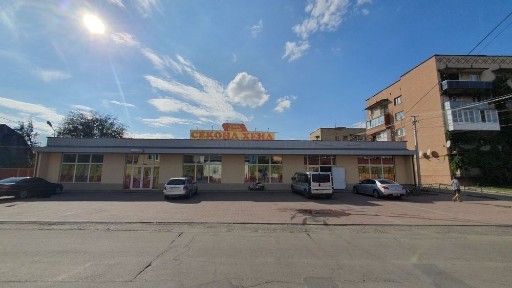 ПРОДАЖ ТОРГОВОГО КОМПЛЕКСУ в самому центрі м. Тячів вул. Шапошнікова