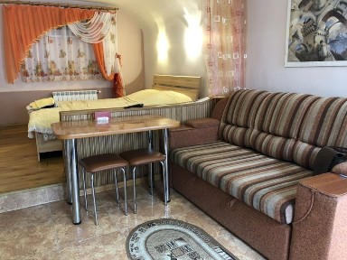 Будинок-студія біля санаторію ''Дніпро'' БАСЕЙН безкоштовно'