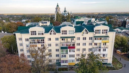 3 кімнатна 114 кв. метрів дворівнева новобудова автономне, поруч Центр