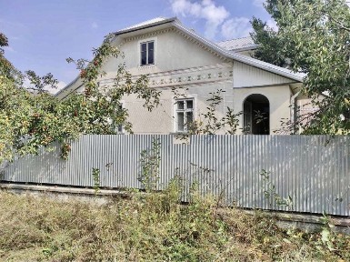 Продається добротний цегляний будинок. Чортків